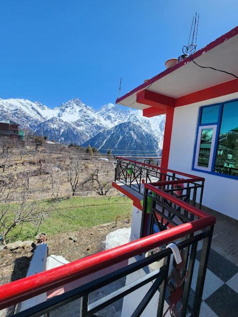 Safarnama Retreat Homestay - All Rooms With Mountain View 칼파 외부 사진